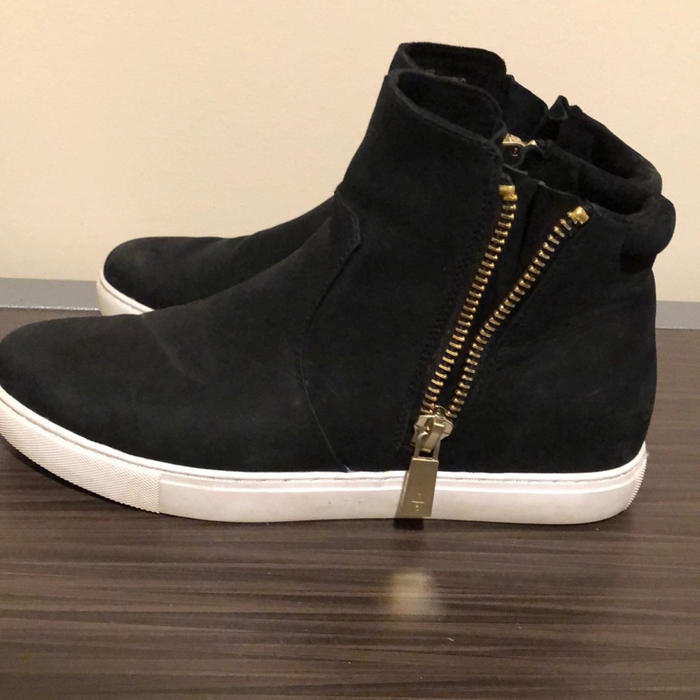 Kenneth Cole black shoes